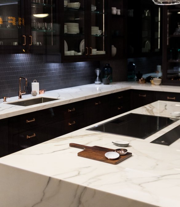 High-Performance UV Varnish Formula for Marble Substrates