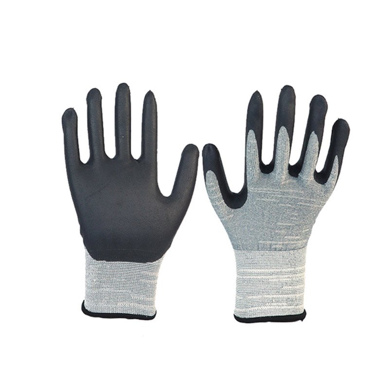 Ultra-thin five-level anti-cut black nitrile ultra-fine foam