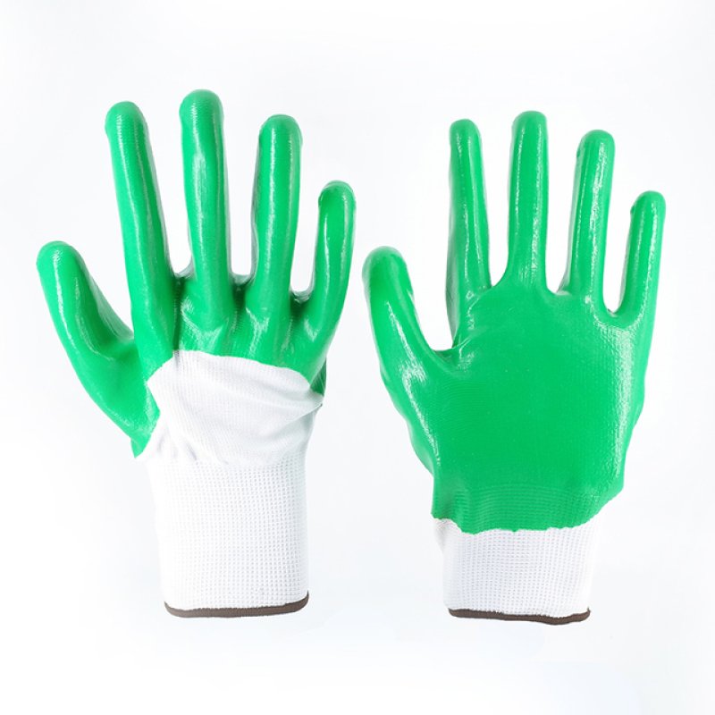 13G White Polyester Green Nitrile
