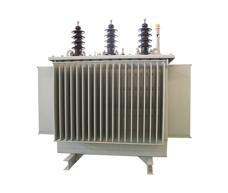 Distribution transformer for heavy-duty applications