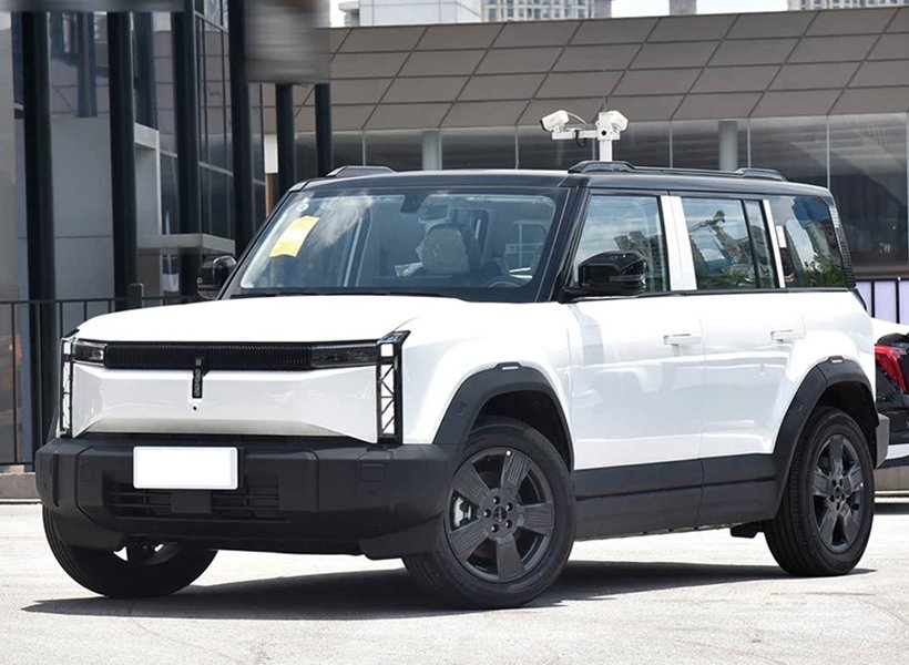 _0004_cropped_09-1奇瑞ICAR3-白