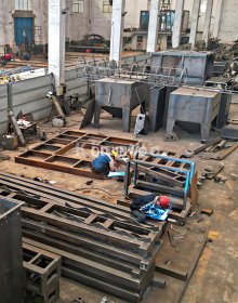 Sand blasting equipment: