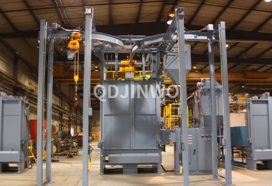 Sinotruk — Double Hook Shot Blasting Machine