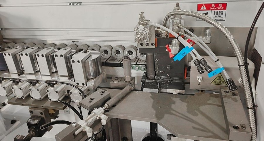 Máquina de pegamento PUR