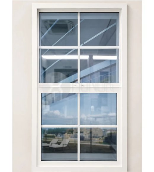Sistema per finestre a scorrimento verticale (single-hung) in UPVC, modello P82H, in stile americano