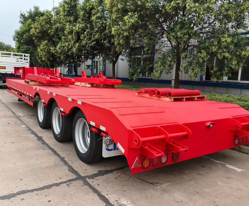 3 Axle 80 Tons Low-bed Semi Trailer