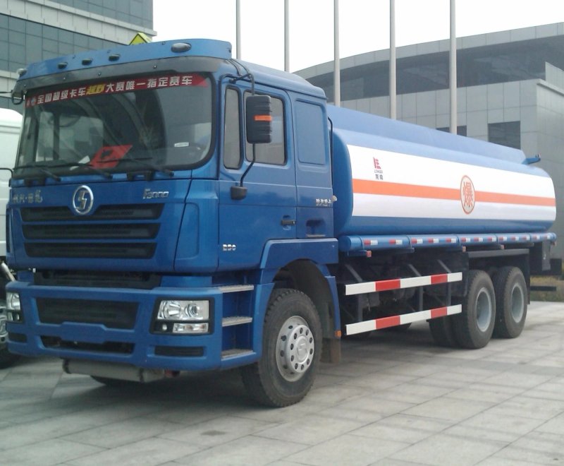 SHACMAN F3000 6×4 Fuel Tank Truck