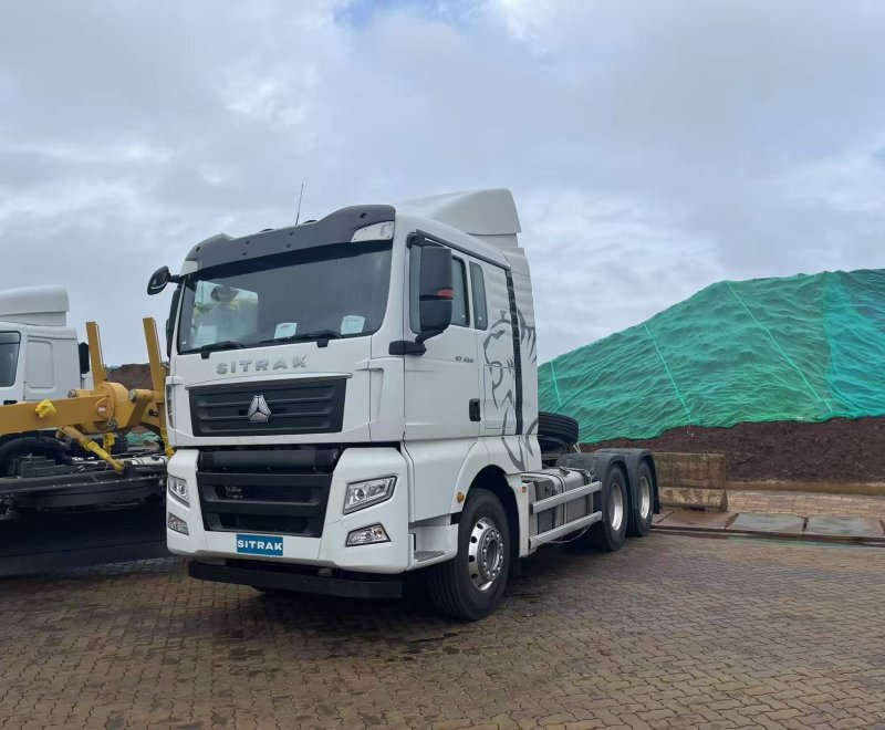 SINOTRUK SITRAK 6×4 Tractor Truck