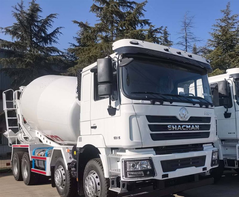 SHACMAN F3000 8×4 Mixer Truck