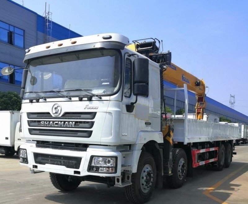 SHACMAN F3000 8×4 Mounted Crane Truck