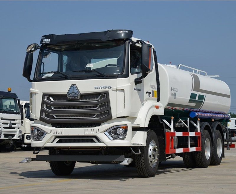 SINOTRUK HOWO NX (HAOHAN) 6×4 Fuel Tank Truck