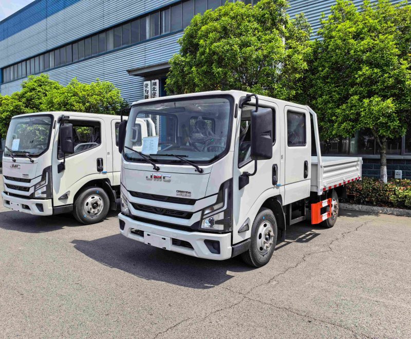 JMC T822 Double Cabin Cargo Truck