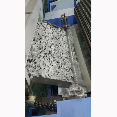 Renovación de la nivelación automática del alimentador Bhute-3