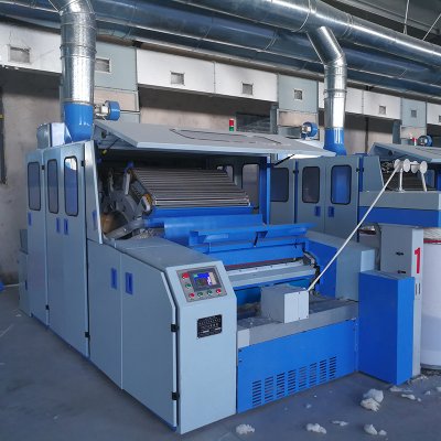 Máquina de cardado YX231