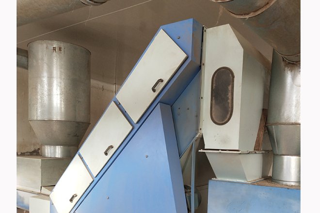 Máquina descontaminante de apertura de seis rodillos YX688