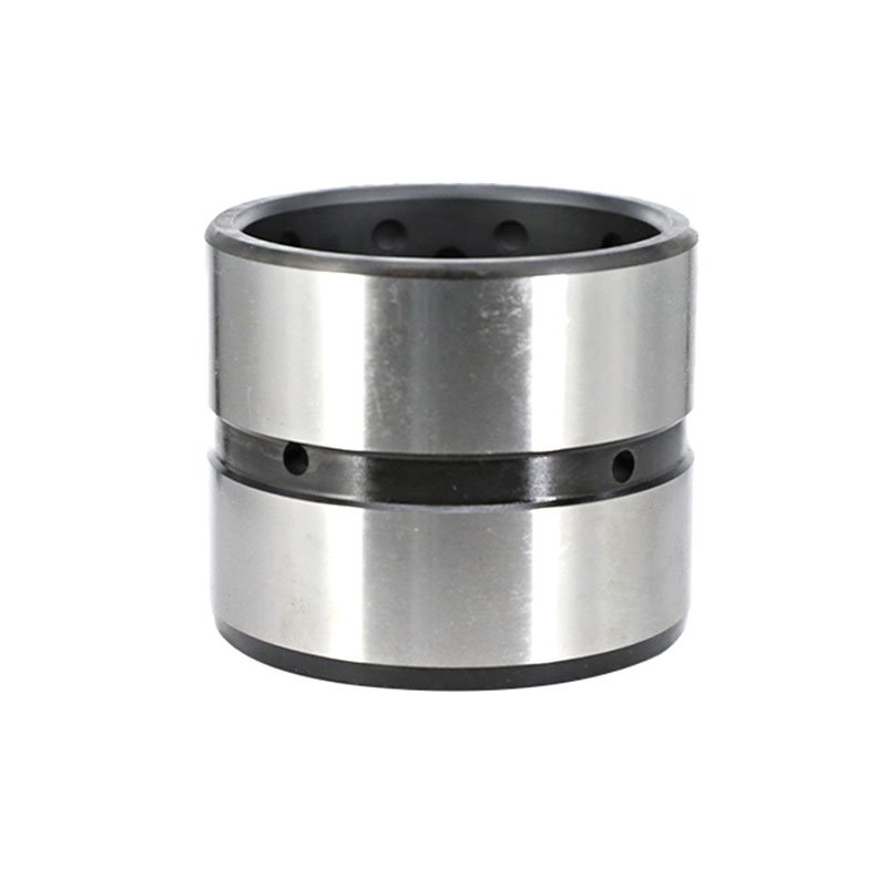 Powder metallurgy bushing with uniform hardness and compact grain