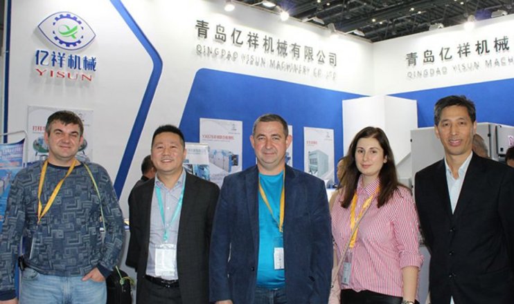 2018 Shanghai Textile Machinery Exhibition - Russian customers signed orders on site