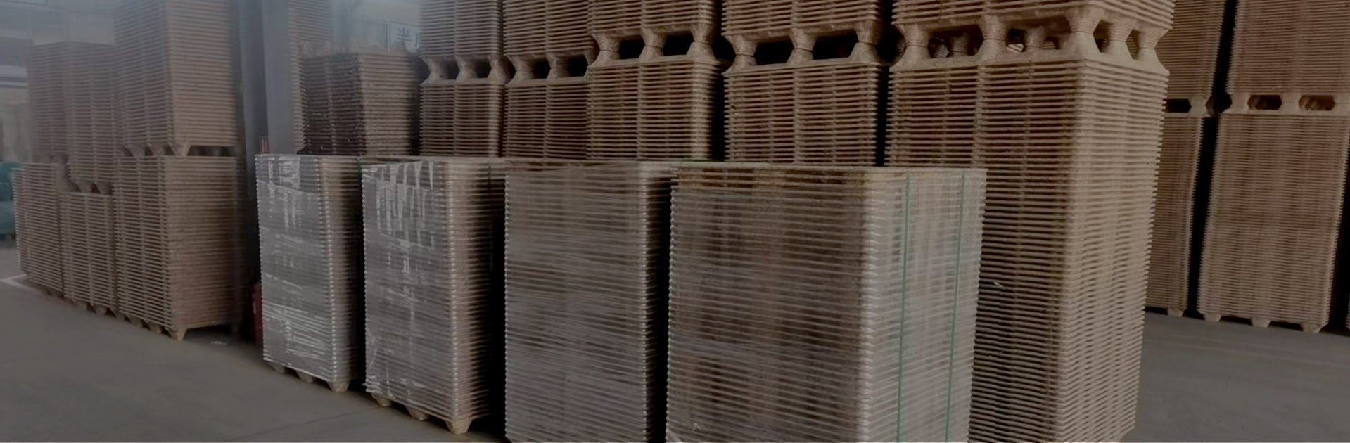 COMPRESSED WOOD PALLET