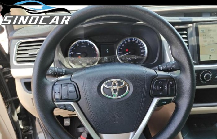 丰田汉兰达 2018 2.0T 两驱7座精英版 (7)