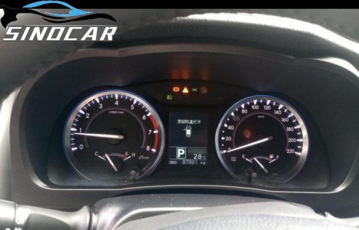 丰田汉兰达 2016 2.0T 四驱7座豪华版酒红 (9)