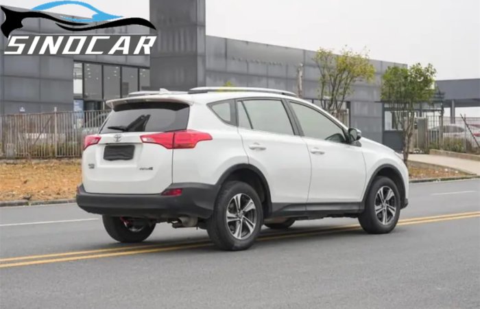 丰田RAV4荣放 2015 2.0L CVT两驱风尚版白色 (4)