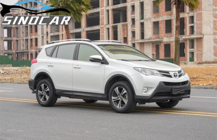 丰田RAV4荣放 2015 2.0L CVT两驱风尚版白色 (8)