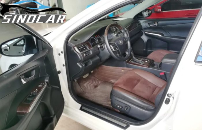 丰田凯美瑞 2017 2.5G 豪华导航版 (4)