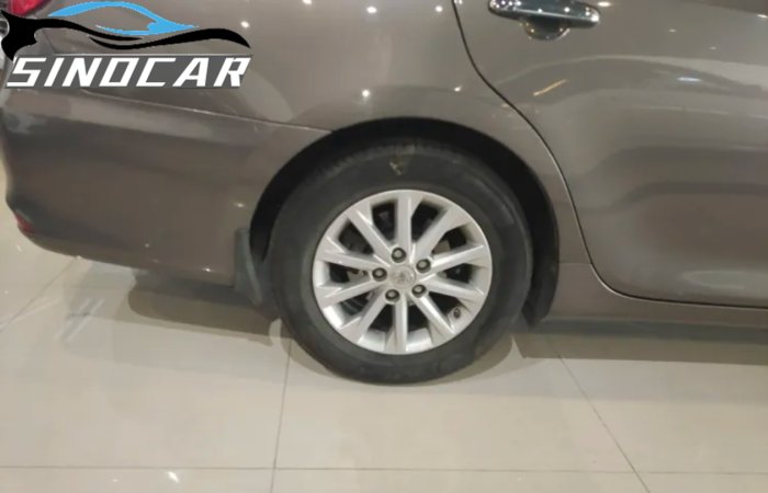 丰田凯美瑞 2015 2.0G 领先版 (8)