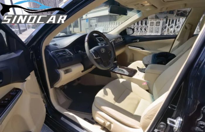 丰田凯美瑞 2016 2.0G 领先版黑色 (9)