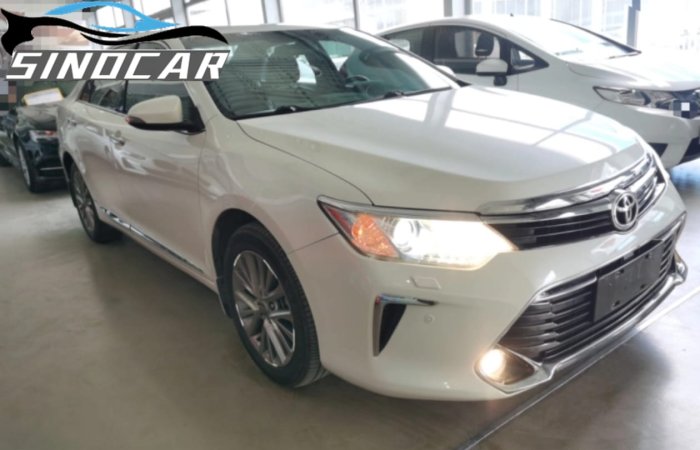 丰田凯美瑞 2017 2.5G 豪华导航版 (11)