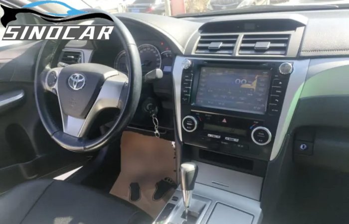 丰田凯美瑞 2014 俊瑞 2.0S 耀动版 (10)