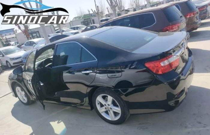 丰田凯美瑞 2014 俊瑞 2.0S 耀动版 (4)