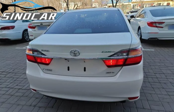 丰田凯美瑞 2016 2.0G 领先版白色 (5)