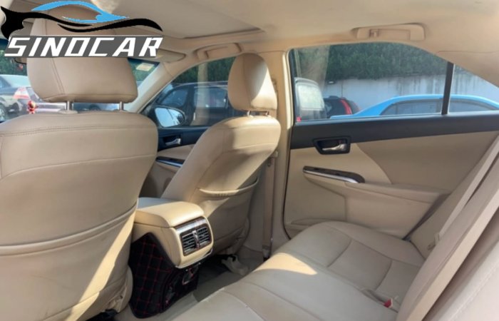 丰田凯美瑞 2015 2.0E 精英版 (2)