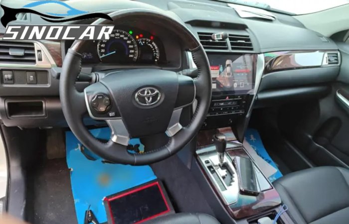 丰田凯美瑞 2016 2.0G 领先版白色 (7)