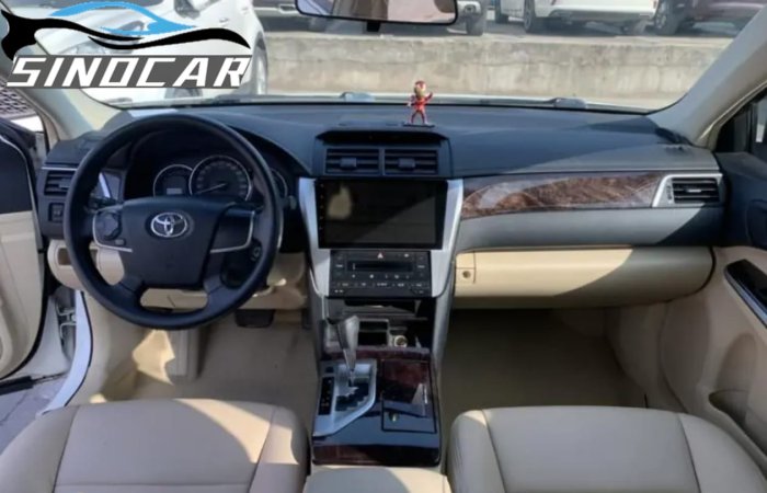 丰田凯美瑞 2015 2.0E 精英版 (4)