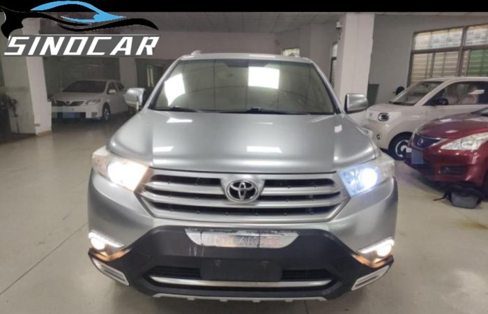 丰田汉兰达 2014 2.7L 两驱精英版银色 (2)