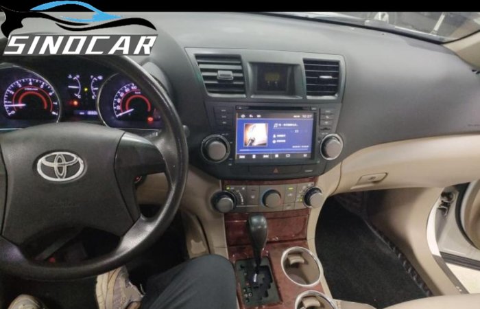 丰田汉兰达 2014 2.7L 两驱精英版银色 (7)