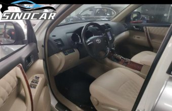 丰田汉兰达 2014 2.7L 两驱精英版银色 (9)