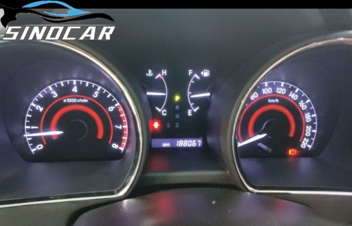 丰田汉兰达 2014 2.7L 两驱精英版银色 (8)