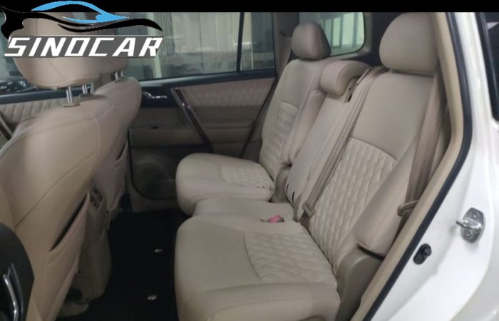 丰田汉兰达 2014 2.7L 两驱精英版银色 (10)