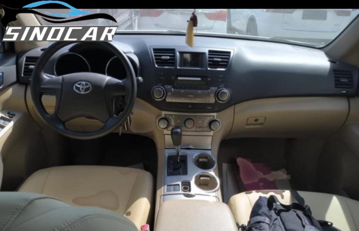 丰田汉兰达 2014 2.7L 两驱五座精英版 (7)