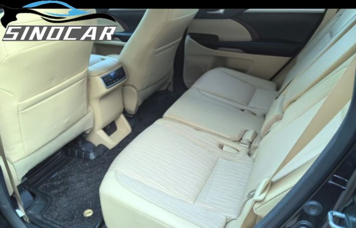 丰田汉兰达 2017 2.0T 两驱5座精英版 (9)