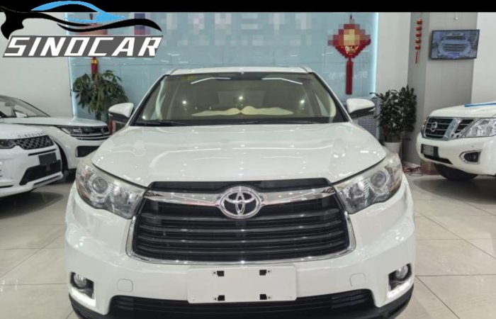 丰田汉兰达 2016 2.0T 四驱7座豪华版白色 (2)