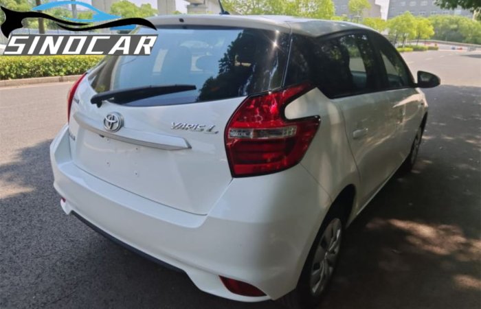 丰田致炫 2016 1.5E CVT 魅动版白色 (6)