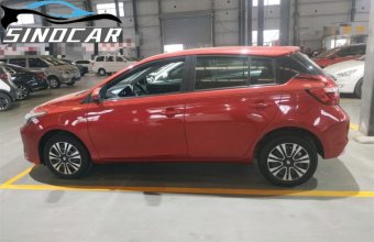 丰田致炫 2018 1.5E CVT 魅动版红色 (4)