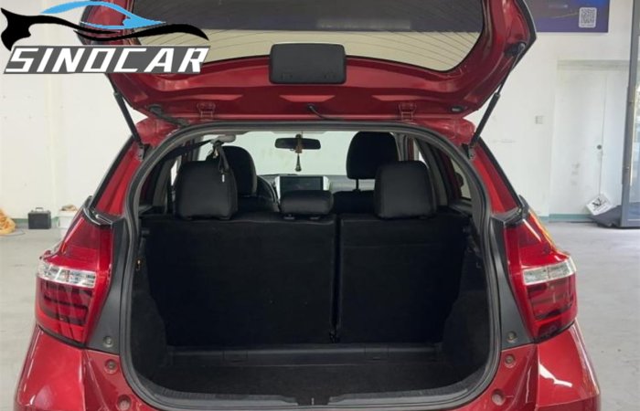 丰田致炫 2017 1.5E CVT 魅动版红色 (11)