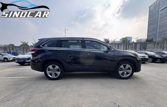 汉兰达2018 2018款 2.0T 四驱豪华版 7座 国五 黑色外观 (4)