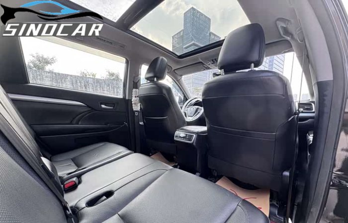 汉兰达2018 2018款 2.0T 四驱豪华版 7座 国五 黑色内饰 (3)