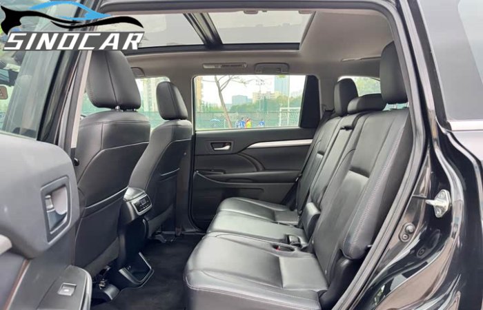 汉兰达2019 2018款 2.0T 两驱豪华版 7座 国六 黑色内饰 (4)